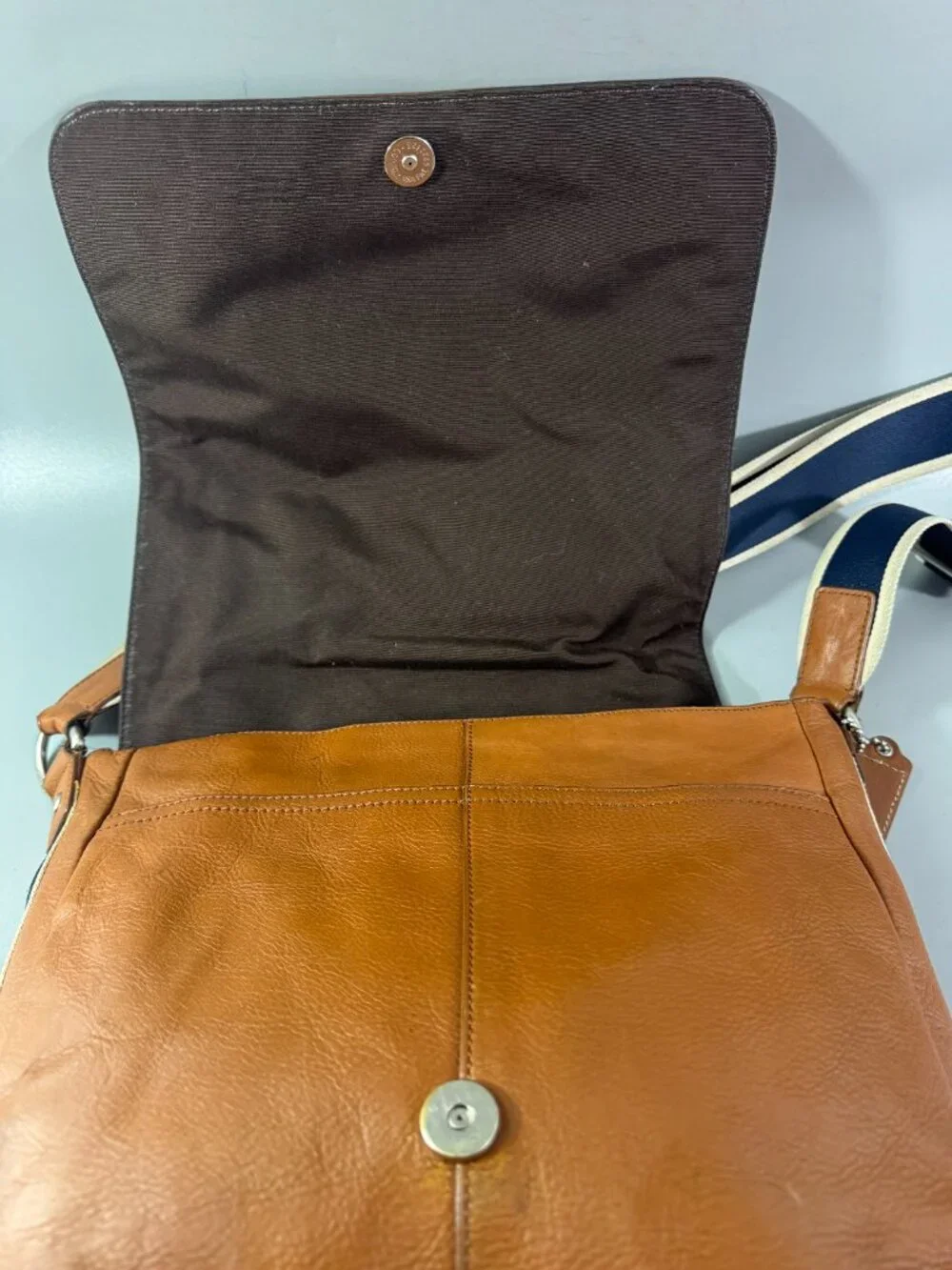 Authentic Coach F70555 Brown Leather Messenger Bag